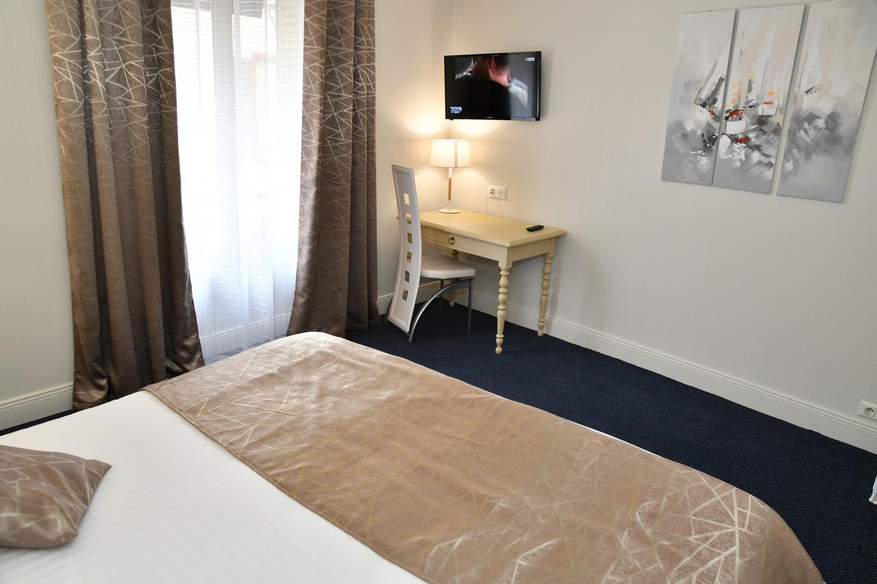 Le Renaissance Otel Aurillac Dış mekan fotoğraf