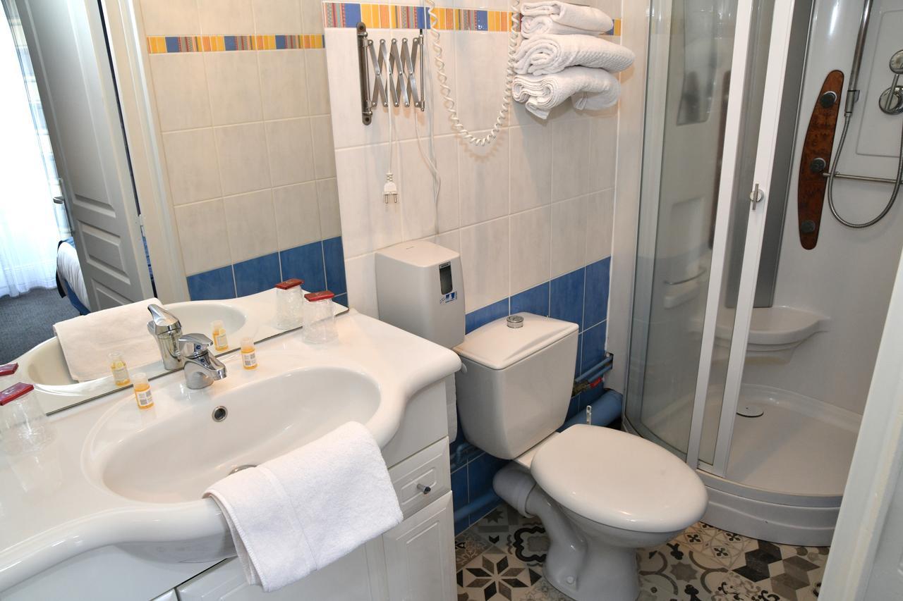 Le Renaissance Otel Aurillac Dış mekan fotoğraf