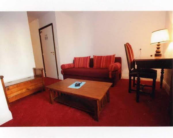 Le Renaissance Otel Aurillac Dış mekan fotoğraf